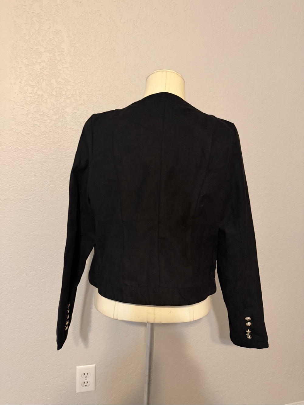 Classic Black Military-Style Women's Jacket - Picture 3 of 5